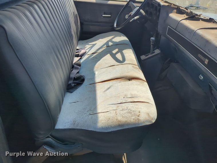 image for item OL9244 1988 GMC C6000 refrigerated truck