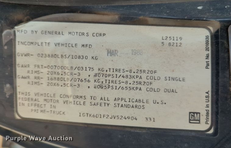 image for item OL9244 1988 GMC C6000 refrigerated truck