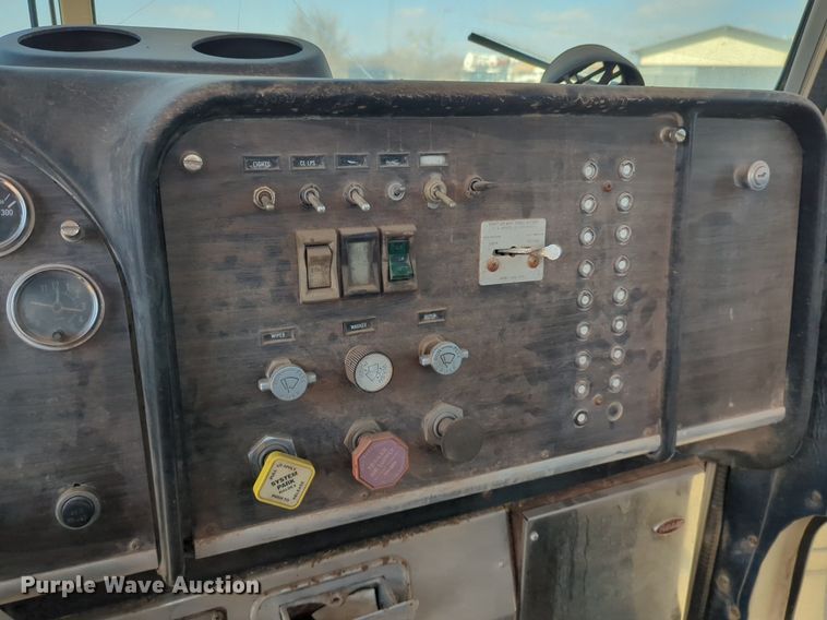 image for item OL9245 1979 Peterbilt 353S23 winch truck