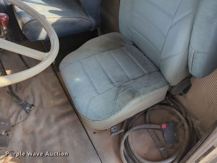 image for item OL9245 1979 Peterbilt 353S23 winch truck