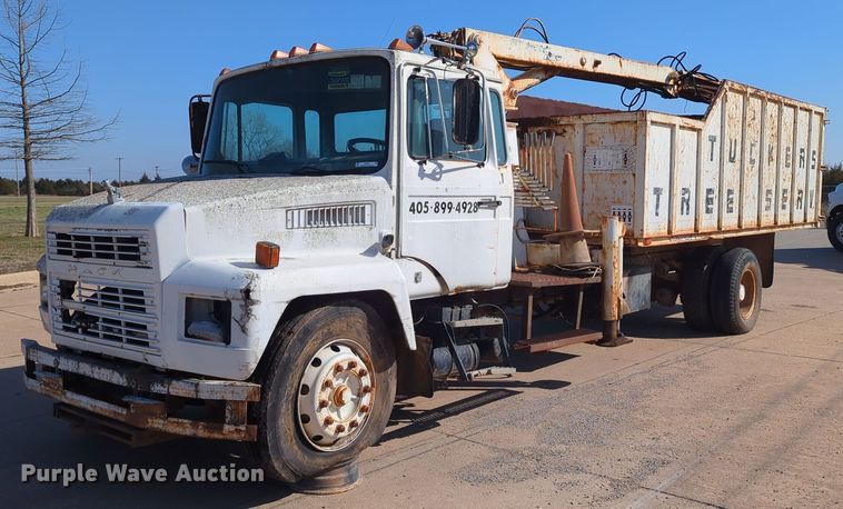 image for item OL9247 1995 Mack Midliner CS300P crane truck