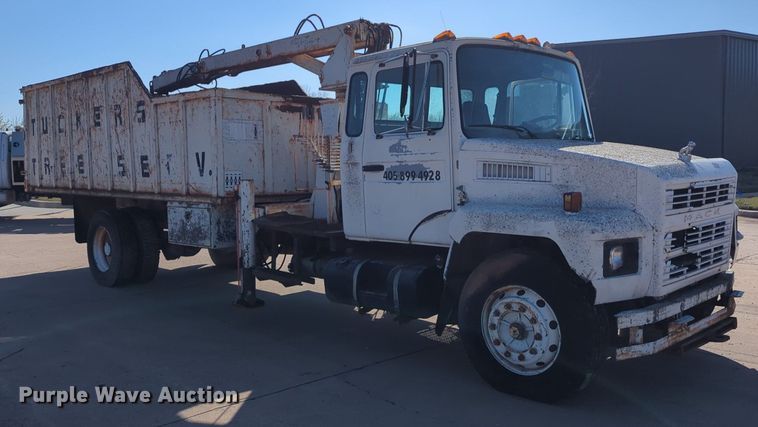 image for item OL9247 1995 Mack Midliner CS300P crane truck