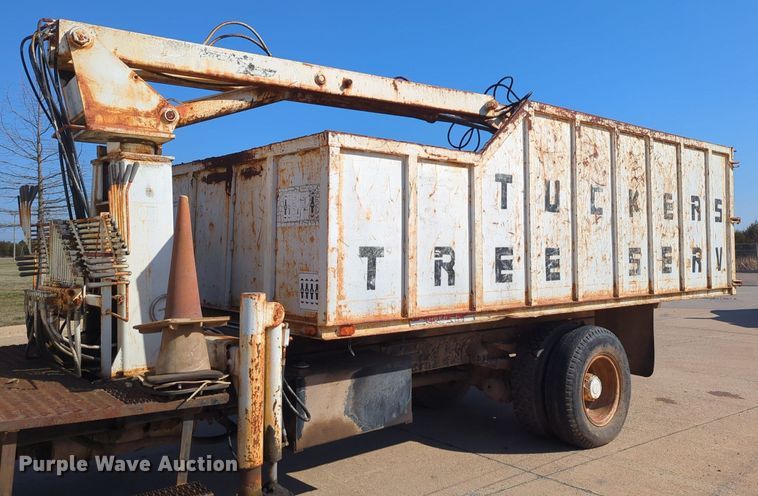 image for item OL9247 1995 Mack Midliner CS300P crane truck