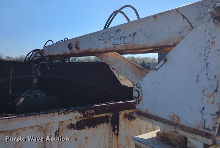 image for item OL9247 1995 Mack Midliner CS300P crane truck