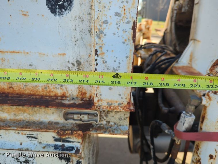 image for item OL9247 1995 Mack Midliner CS300P crane truck