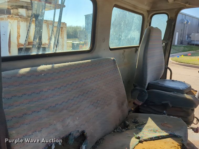 image for item OL9247 1995 Mack Midliner CS300P crane truck