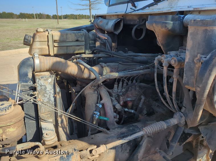 image for item OL9247 1995 Mack Midliner CS300P crane truck