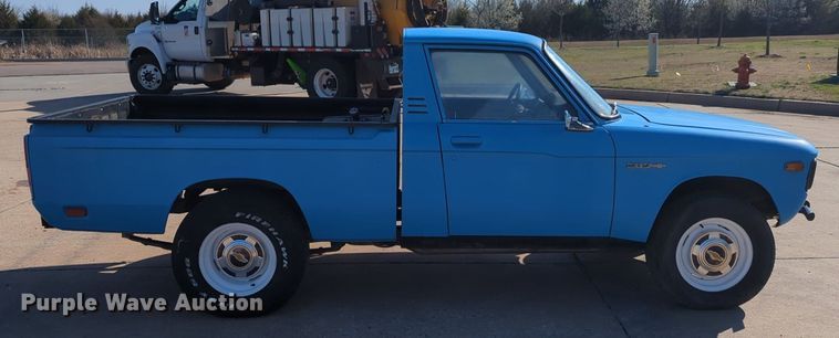 image for item OL9248 1975 Chevrolet LUV pickup truck