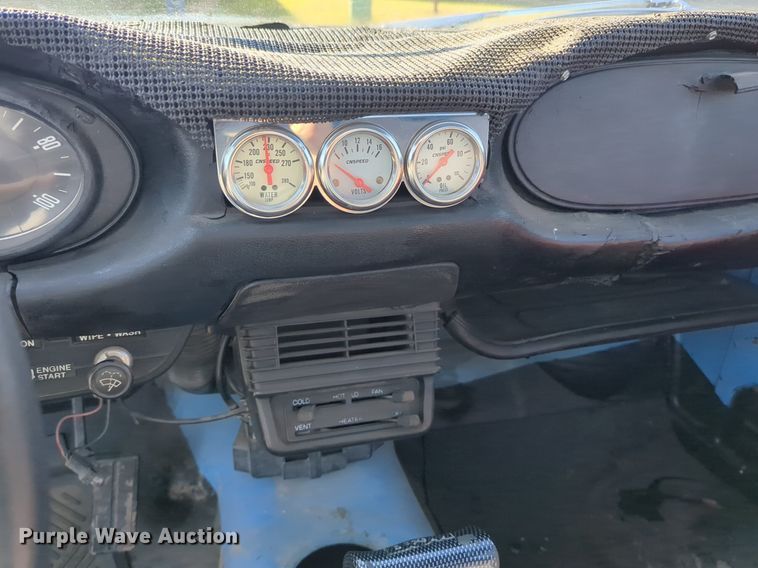 image for item OL9248 1975 Chevrolet LUV pickup truck