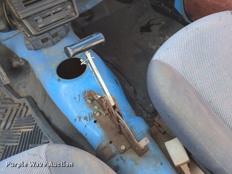 image for item OL9248 1975 Chevrolet LUV pickup truck