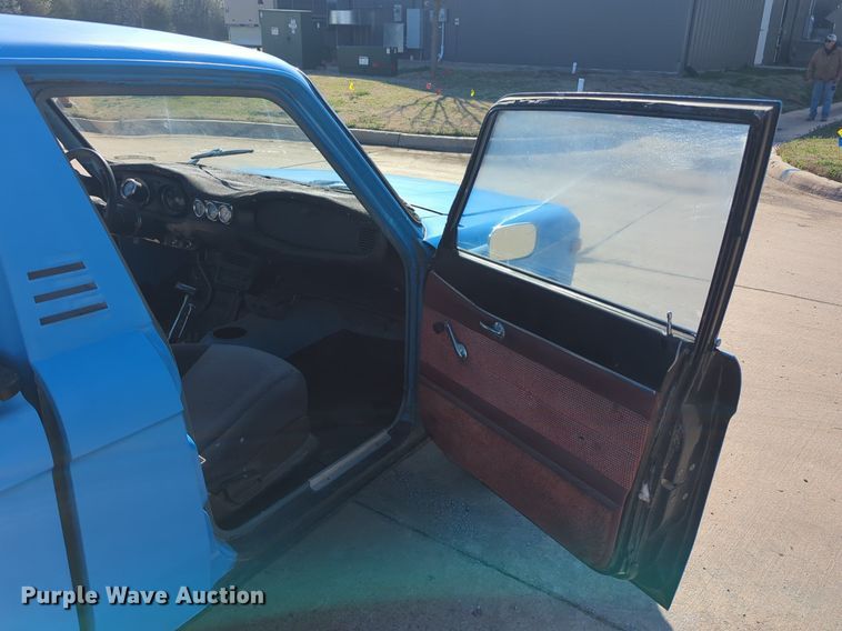 image for item OL9248 1975 Chevrolet LUV pickup truck