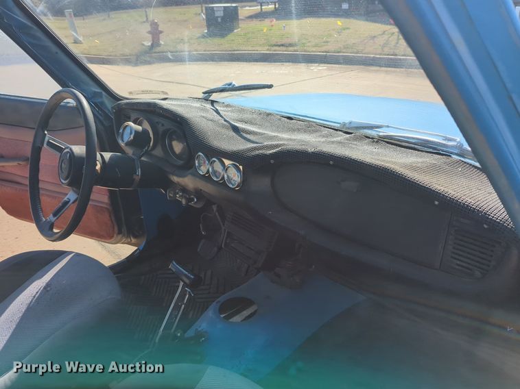 image for item OL9248 1975 Chevrolet LUV pickup truck