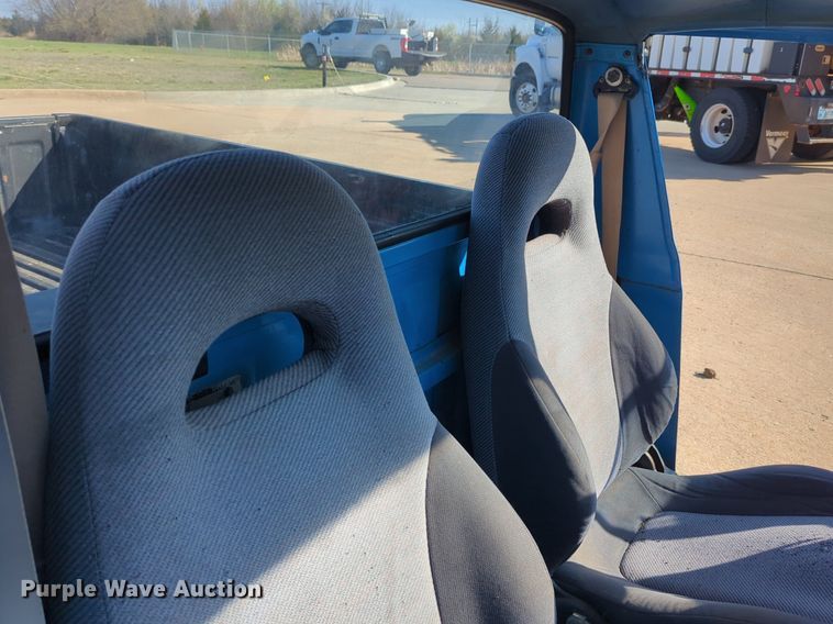 image for item OL9248 1975 Chevrolet LUV pickup truck