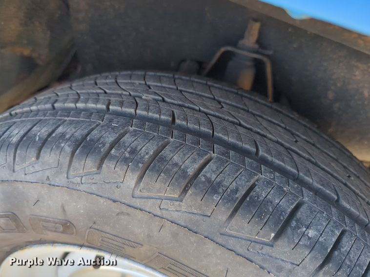 image for item OL9248 1975 Chevrolet LUV pickup truck