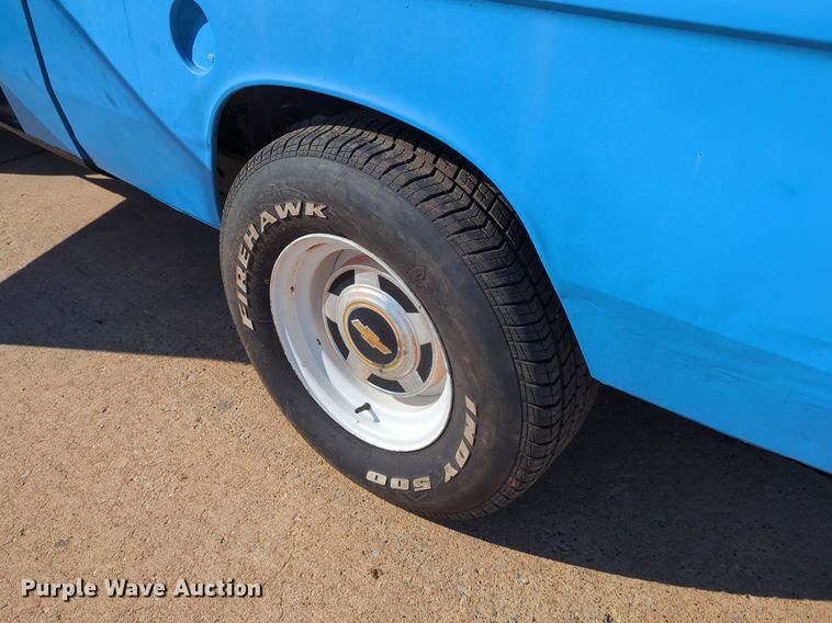 image for item OL9248 1975 Chevrolet LUV pickup truck