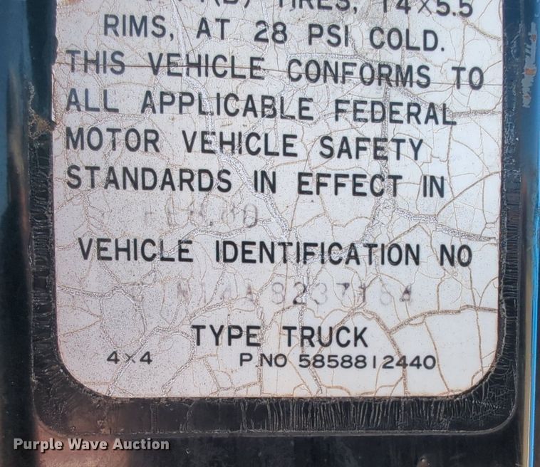 image for item OL9248 1975 Chevrolet LUV pickup truck