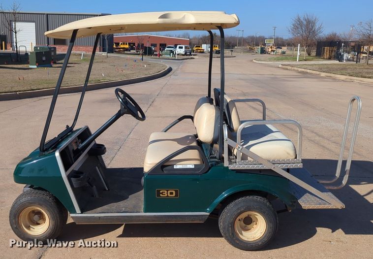 image for item OL9249 2004 Club Car DS golf cart