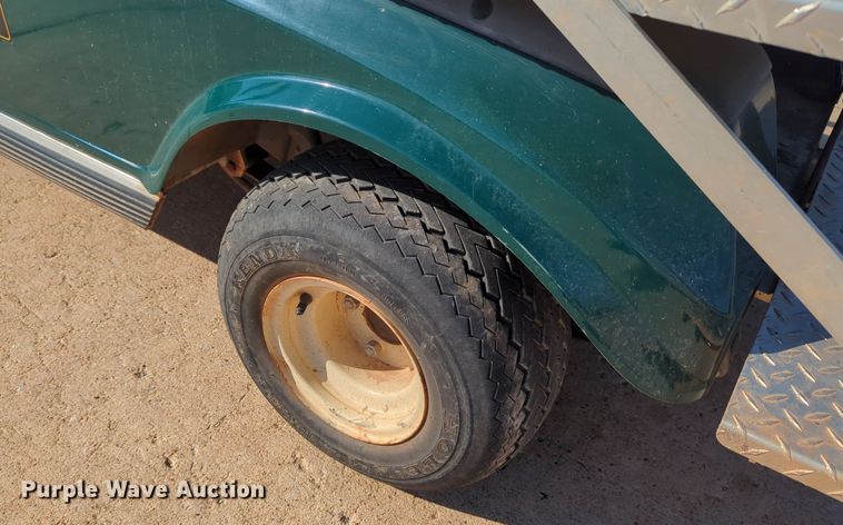 image for item OL9249 2004 Club Car DS golf cart
