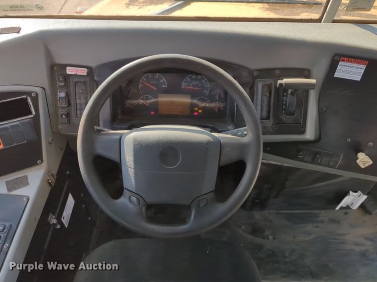 image for item OL9250 2009 Bluebird Vision school bus