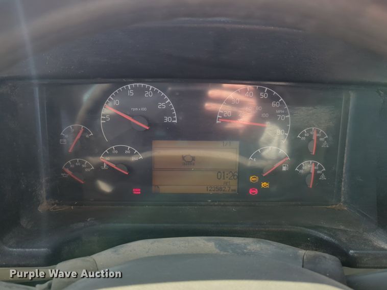 image for item OL9250 2009 Bluebird Vision school bus