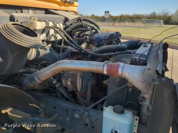 image for item OL9250 2009 Bluebird Vision school bus