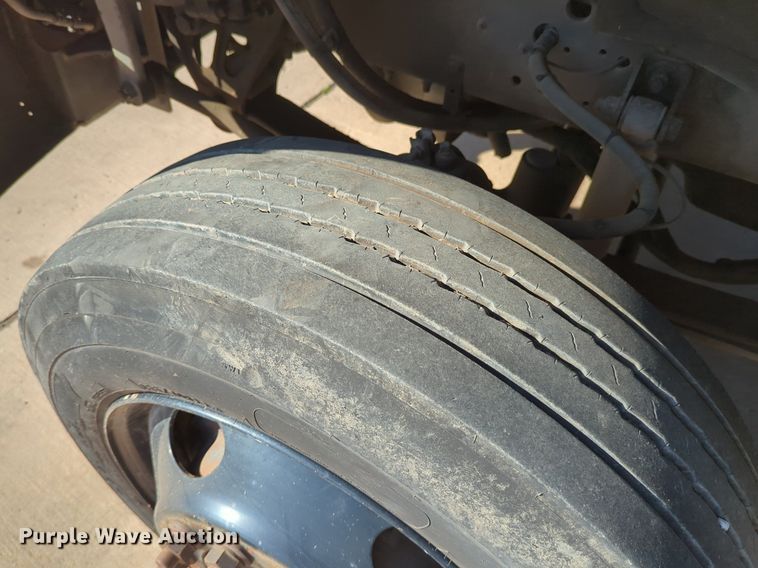 image for item OL9250 2009 Bluebird Vision school bus