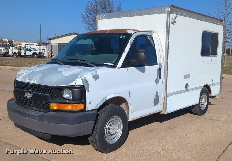 image for item OL9251 2005 Chevrolet Express G3500 box van