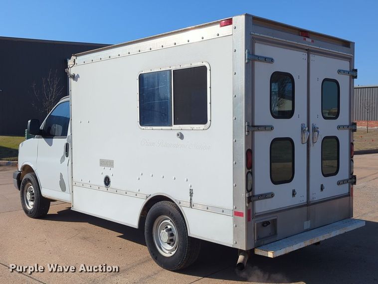 image for item OL9251 2005 Chevrolet Express G3500 box van