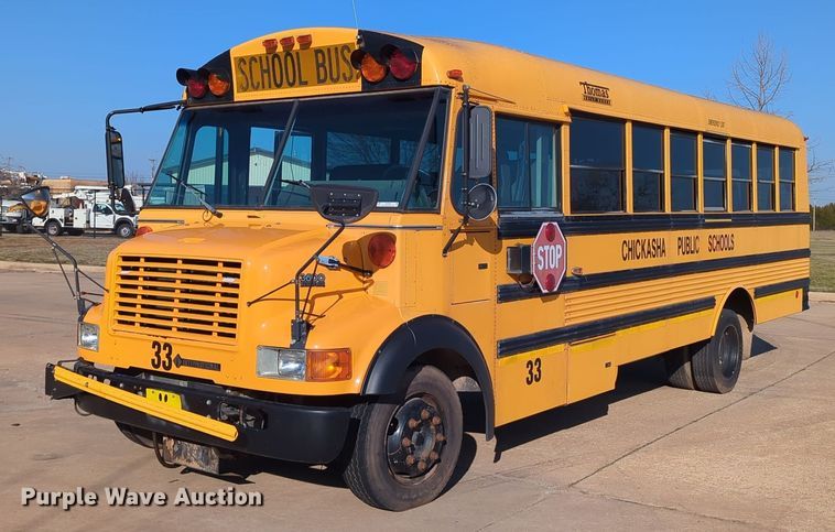 image for item OL9253 1998 International 3600 school bus