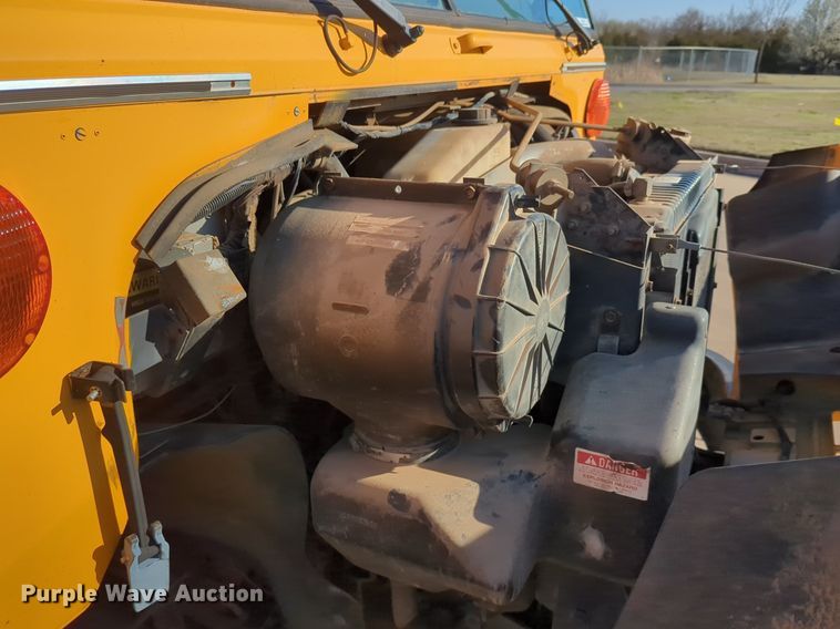 image for item OL9253 1998 International 3600 school bus