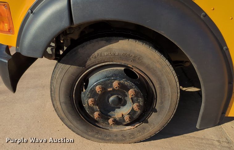 image for item OL9253 1998 International 3600 school bus