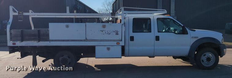 image for item OL9254 2006 Ford F450 Super Duty XL flatbed truck