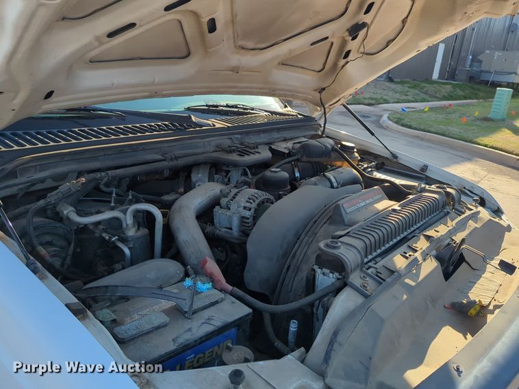 image for item OL9254 2006 Ford F450 Super Duty XL flatbed truck