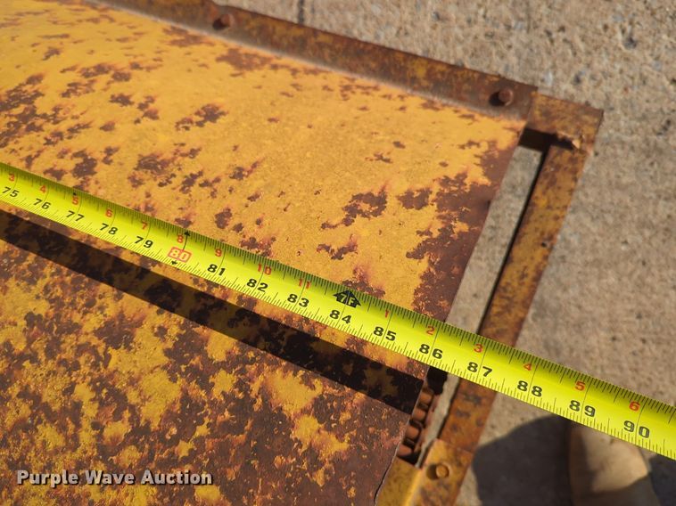 image for item OL9255 Rosco B7 broom