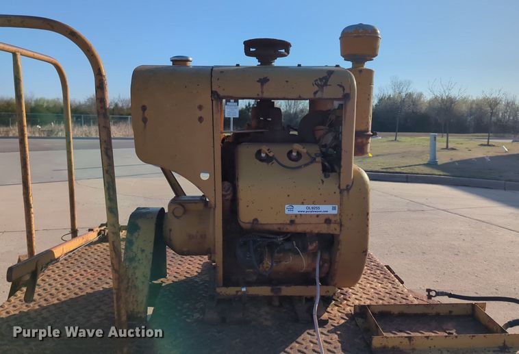 image for item OL9255 Rosco B7 broom