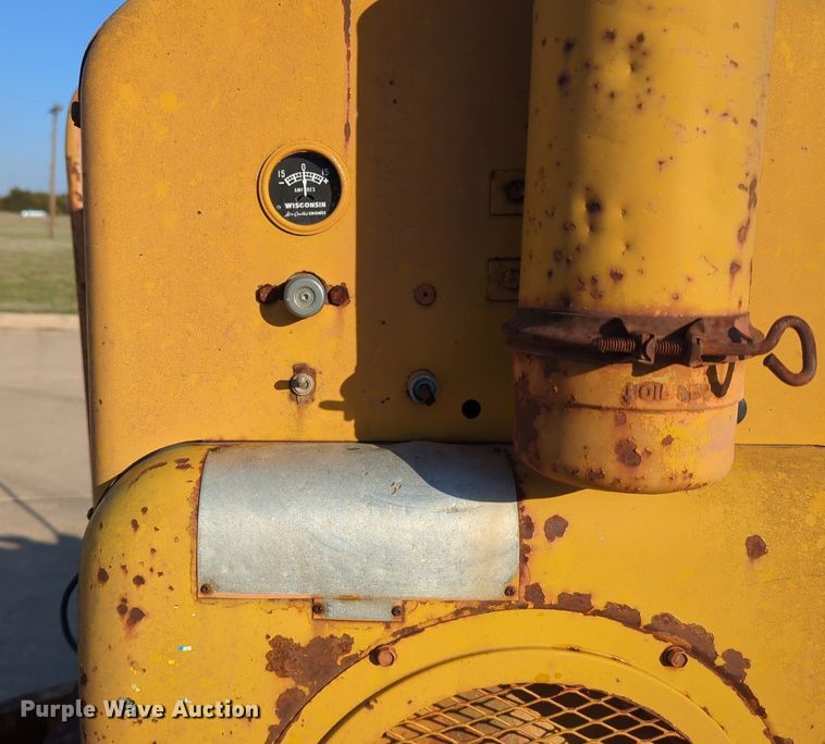 image for item OL9255 Rosco B7 broom