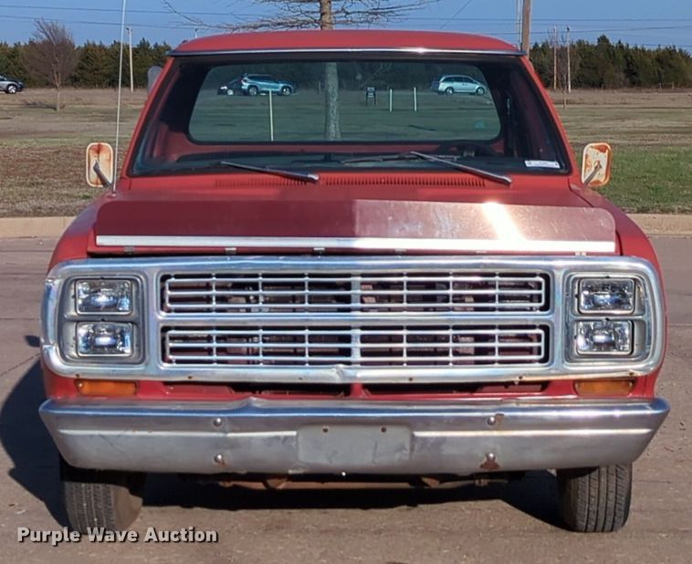 image for item OL9257 1979 Dodge D100 pickup truck