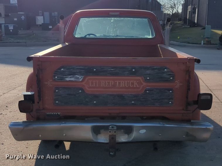 image for item OL9257 1979 Dodge D100 pickup truck