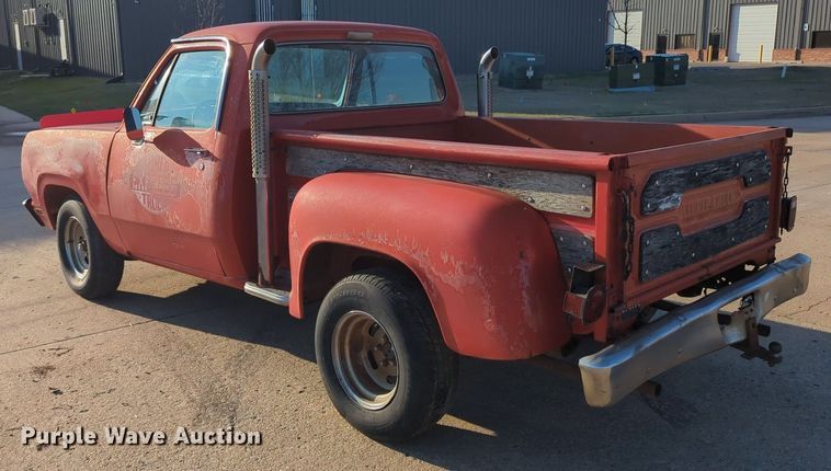 image for item OL9257 1979 Dodge D100 pickup truck