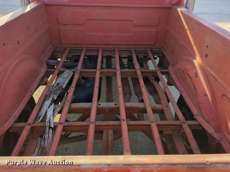 image for item OL9257 1979 Dodge D100 pickup truck