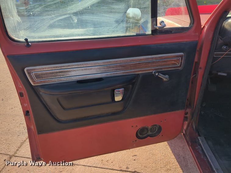 image for item OL9257 1979 Dodge D100 pickup truck