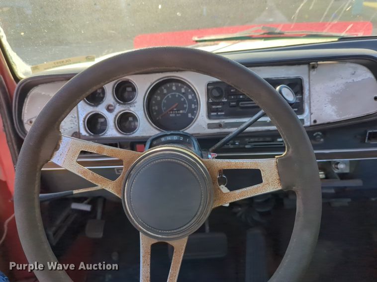 image for item OL9257 1979 Dodge D100 pickup truck