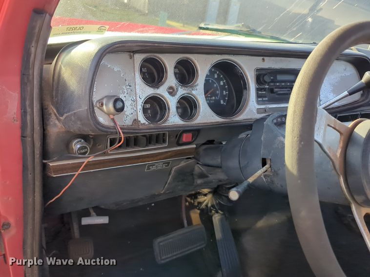 image for item OL9257 1979 Dodge D100 pickup truck