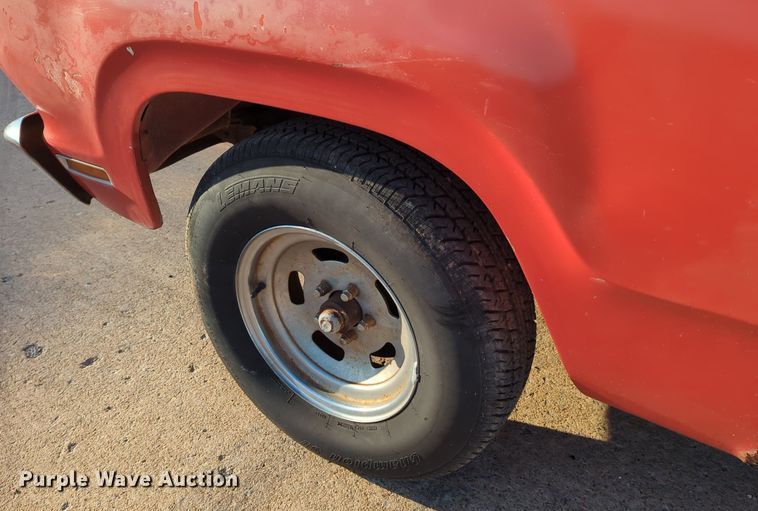 image for item OL9257 1979 Dodge D100 pickup truck