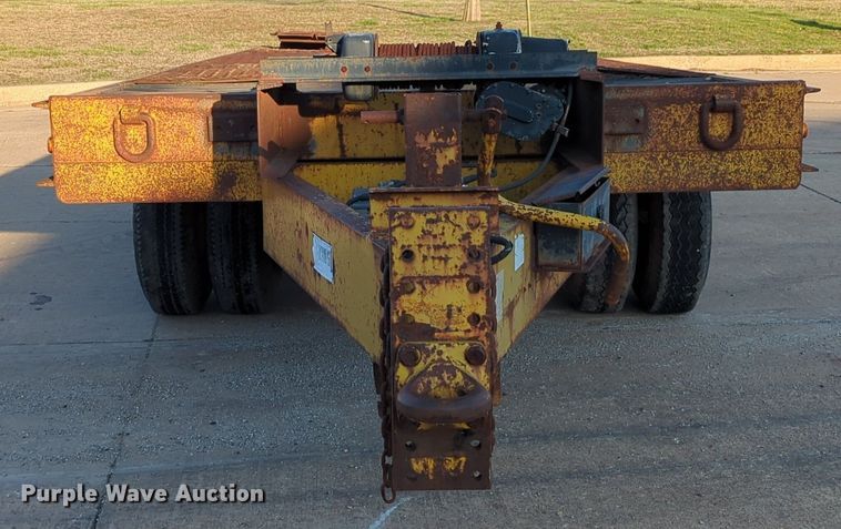 image for item OL9259 1982 Carrier King Tagalong 3200 equipment trailer