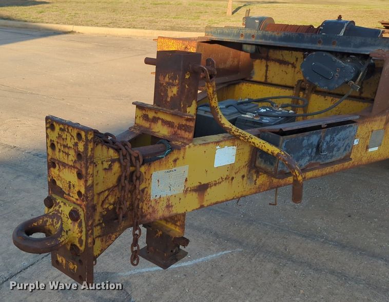 image for item OL9259 1982 Carrier King Tagalong 3200 equipment trailer