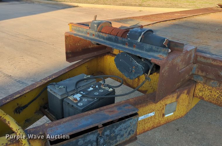 image for item OL9259 1982 Carrier King Tagalong 3200 equipment trailer