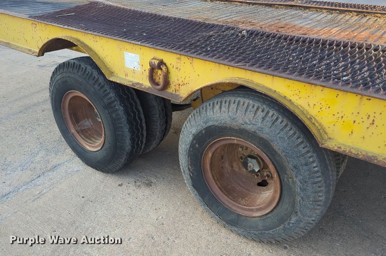 image for item OL9259 1982 Carrier King Tagalong 3200 equipment trailer