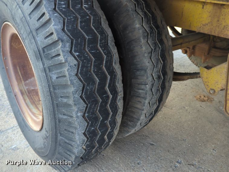 image for item OL9259 1982 Carrier King Tagalong 3200 equipment trailer