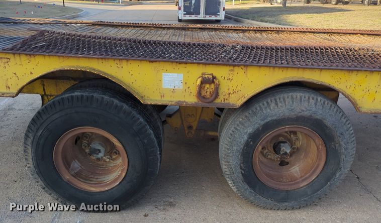 image for item OL9259 1982 Carrier King Tagalong 3200 equipment trailer